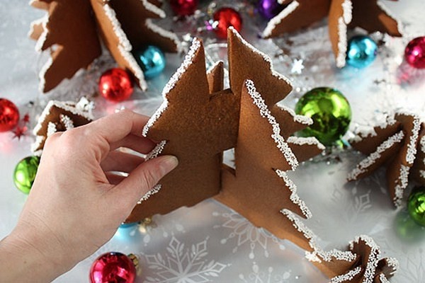 Φτιάξτε χριστουγεννιάτικα δεντράκια από μπισκότο 