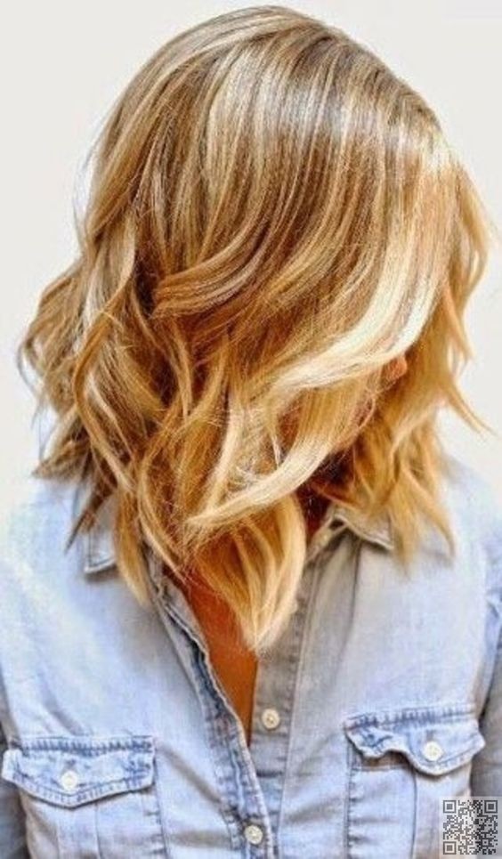 Ασύμμετρο bob: Αυτό είναι το πιο hot κούρεμα του καλοκαιριού