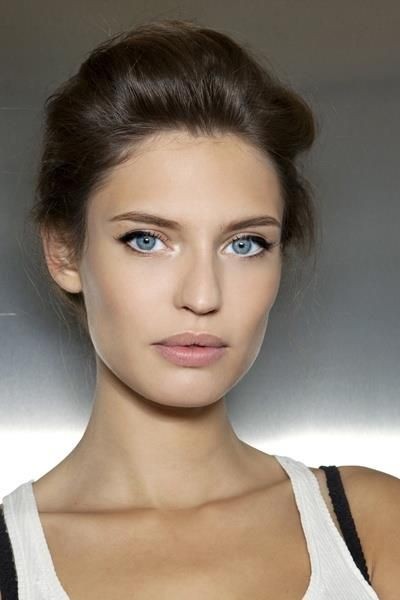 Τα μυστικά για ένα τέλειο φυσικό μακιγιάζ για κάθε μέρα (βήμα βήμα) 