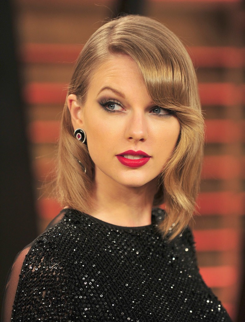 Τα νέα χτενίσματα με αφέλειες και φράντζες για ν΄ανανεωθείς! Τα νέα χτενίσματα με αφέλειες και φράντζες για ν΄ανανεωθείς!