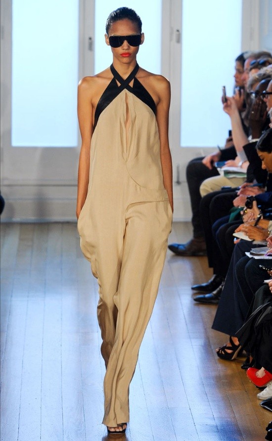 Jumpsuit: Πώς θα φορέσουμε την ολόσωμη φόρμα μας αυτό το καλοκαίρι