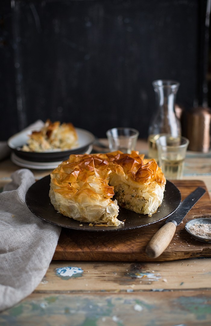 Εύκολη κοτόπιτα με λίγες θερμίδες (συνταγή) Εύκολη κοτόπιτα με λίγες θερμίδες (συνταγή)