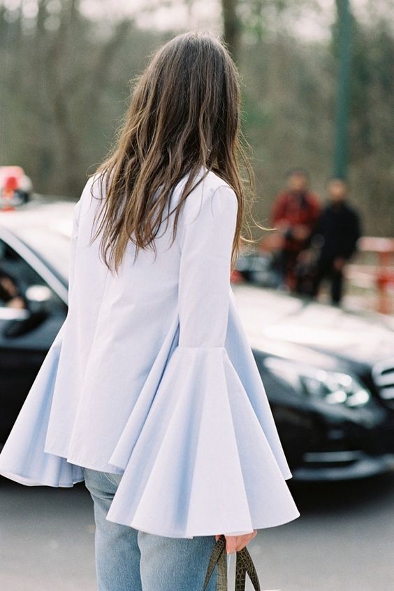 Μπλούζα- πουκάμισο: Η πιο hot τάση της άνοιξης και οι παραλλαγές της