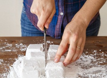 Σπιτικές μαλακές καραμέλες μαρσμέλοους (marshmallows)